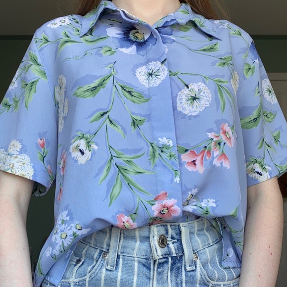 Vintage Floral Blouse 💐 - Picture 2 of 5